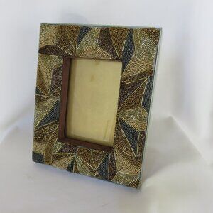 Large Beaded Table Top Frame for 4 x 6 Photo...............225